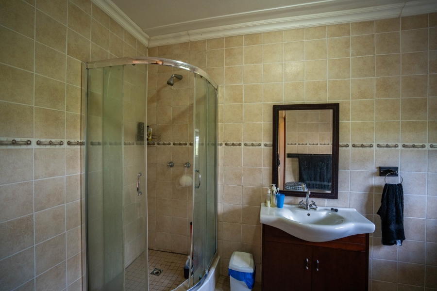 5 Bedroom Property for Sale in Grahamstown Rural Eastern Cape